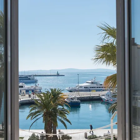 Fuer 5 Personen Ca, 48 M Sup2 In Split, Dalmatien Gespanschaft Dalmatien Apartamento Split