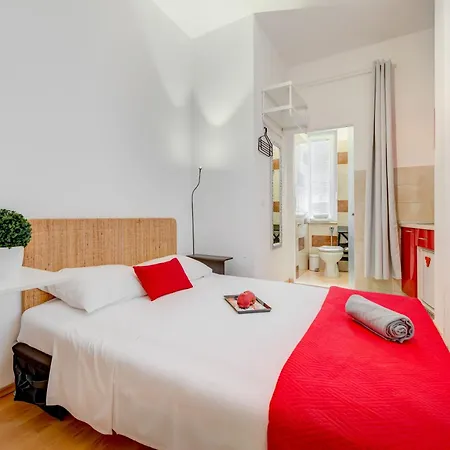 Fuer 5 Personen Ca, 48 M Sup2 In Split, Dalmatien Gespanschaft Dalmatien Apartamento Split