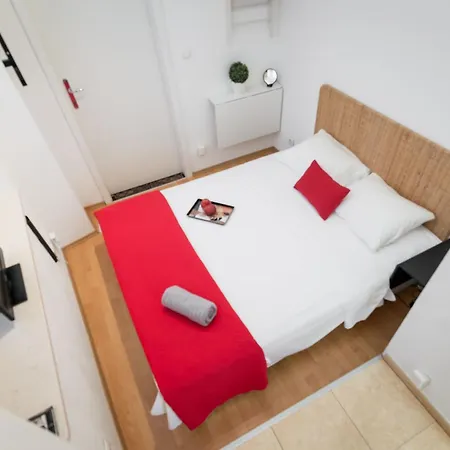 Fuer 5 Personen Ca, 48 M Sup2 In Split, Dalmatien Gespanschaft Dalmatien Apartamento *