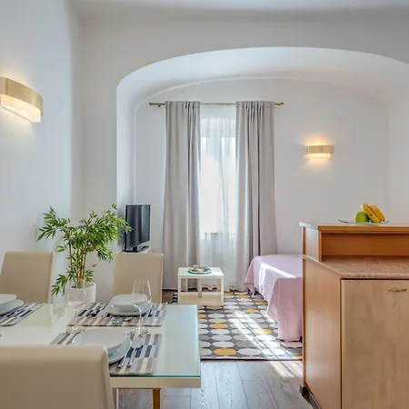 Apartamento Fuer 5 Personen Ca, 48 M Sup2 In Split, Dalmatien Gespanschaft Dalmatien
